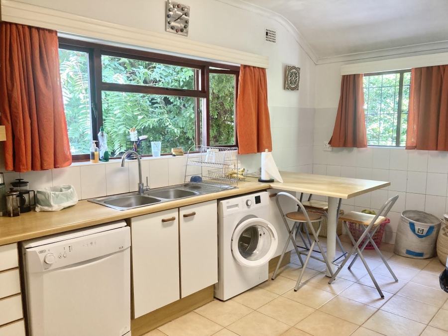 To Let 3 Bedroom Property for Rent in Newlands Upper Western Cape